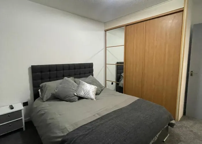 Cardiff Bay Apartment With Parking