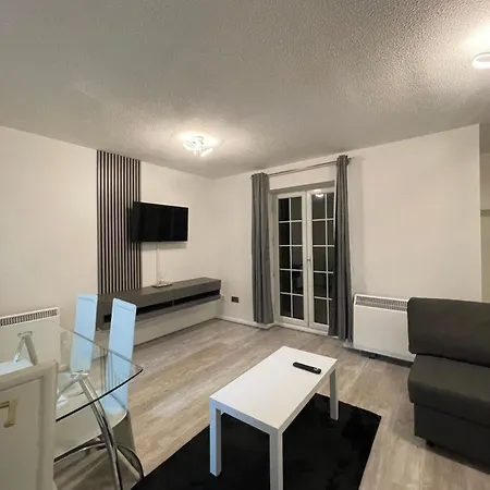Cardiff Bay Apartment With Parking Exterior photo